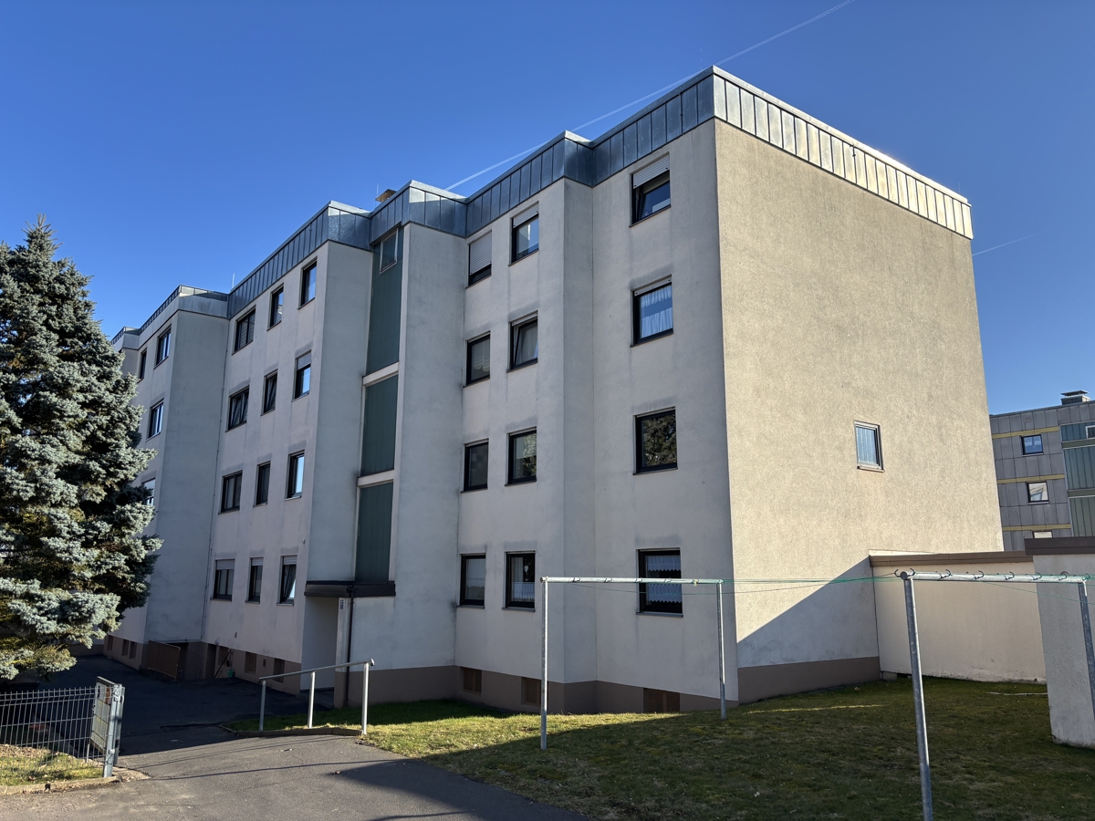 Helle 2-Zimmer-Wohnung mit klarem Grundriss und Balkon!