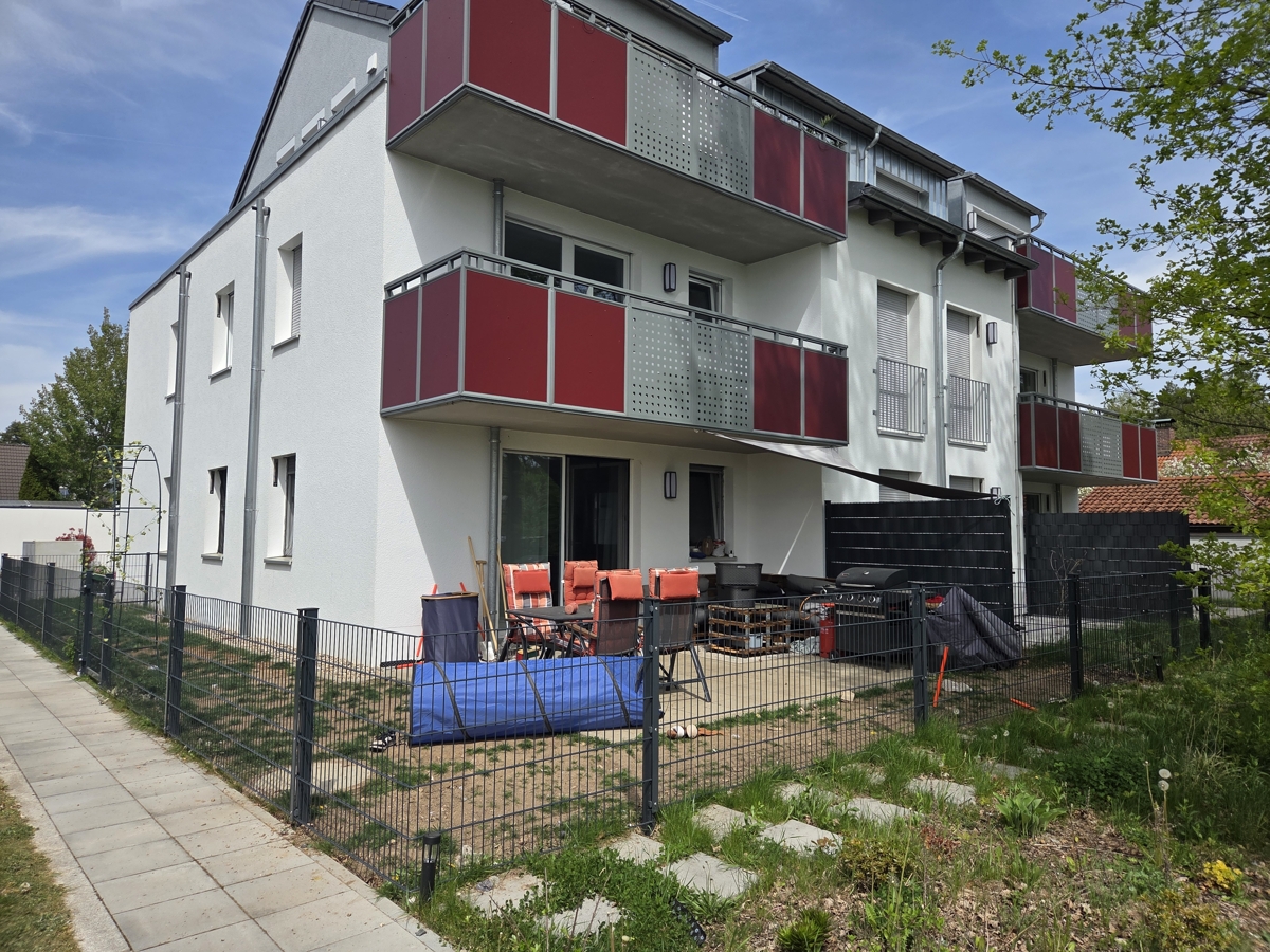 Terrasse und Gartenanteile